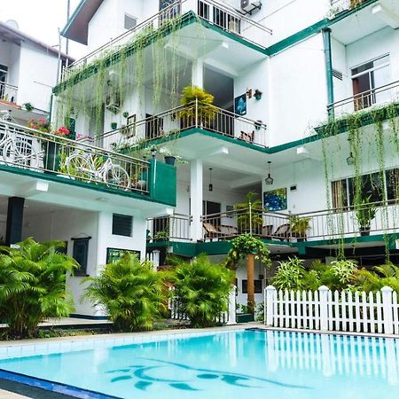 Kandy Riverside Villa Екстериор снимка