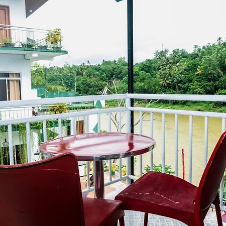 Kandy Riverside Villa Екстериор снимка