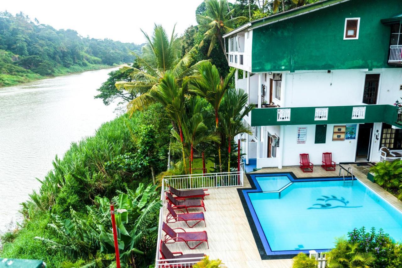 Kandy Riverside Villa Екстериор снимка