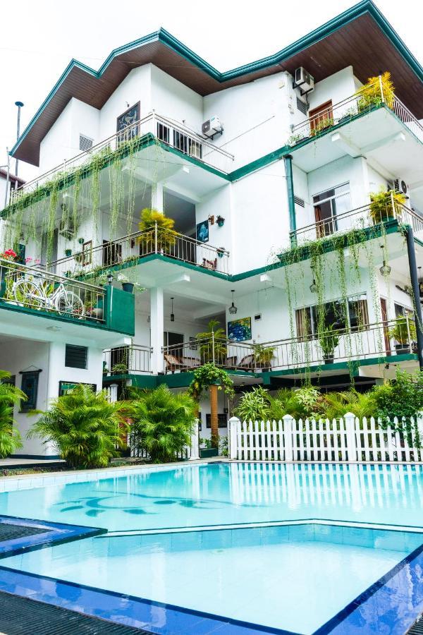 Kandy Riverside Villa Екстериор снимка