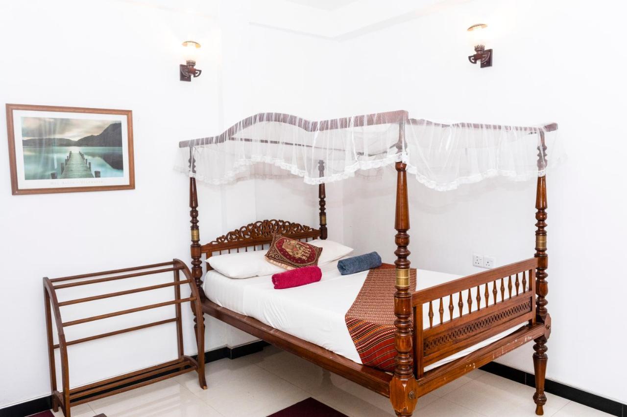 Kandy Riverside Villa Екстериор снимка