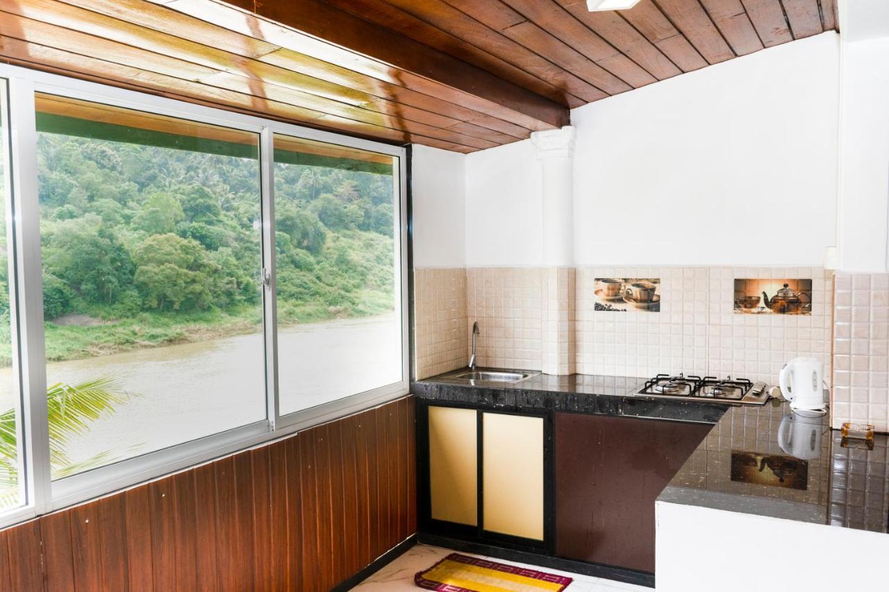 Kandy Riverside Villa Екстериор снимка