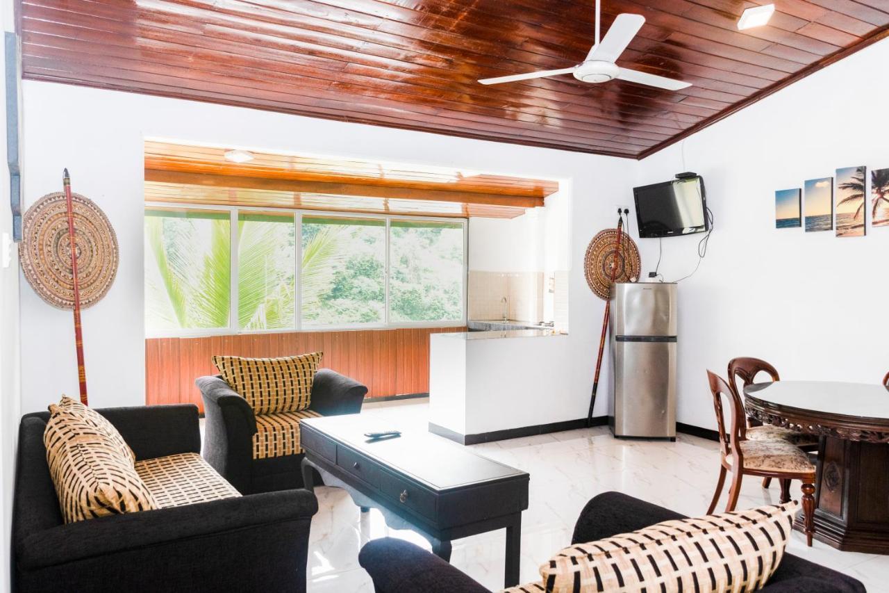 Kandy Riverside Villa Екстериор снимка